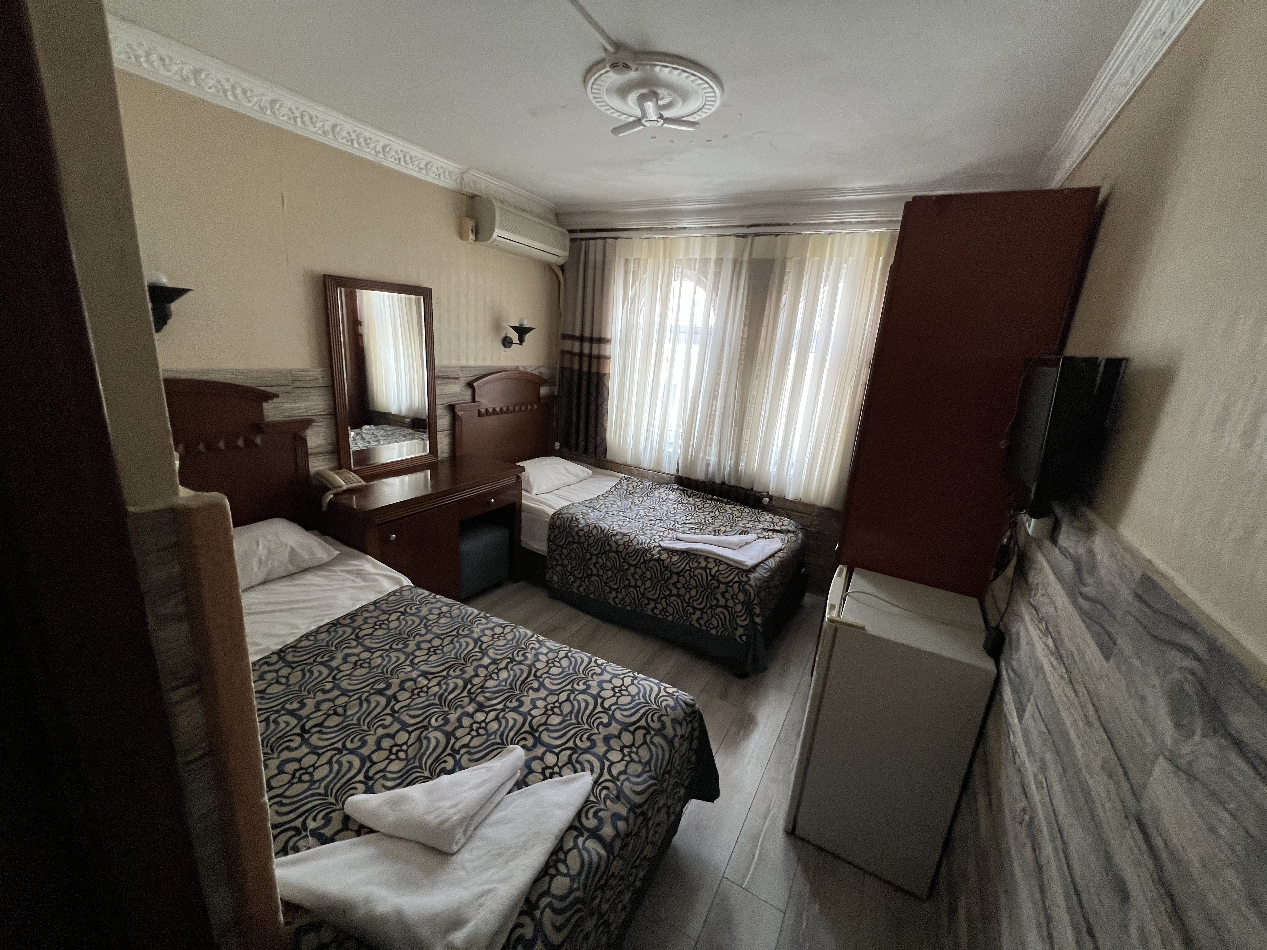 Room Thumbnail 2
